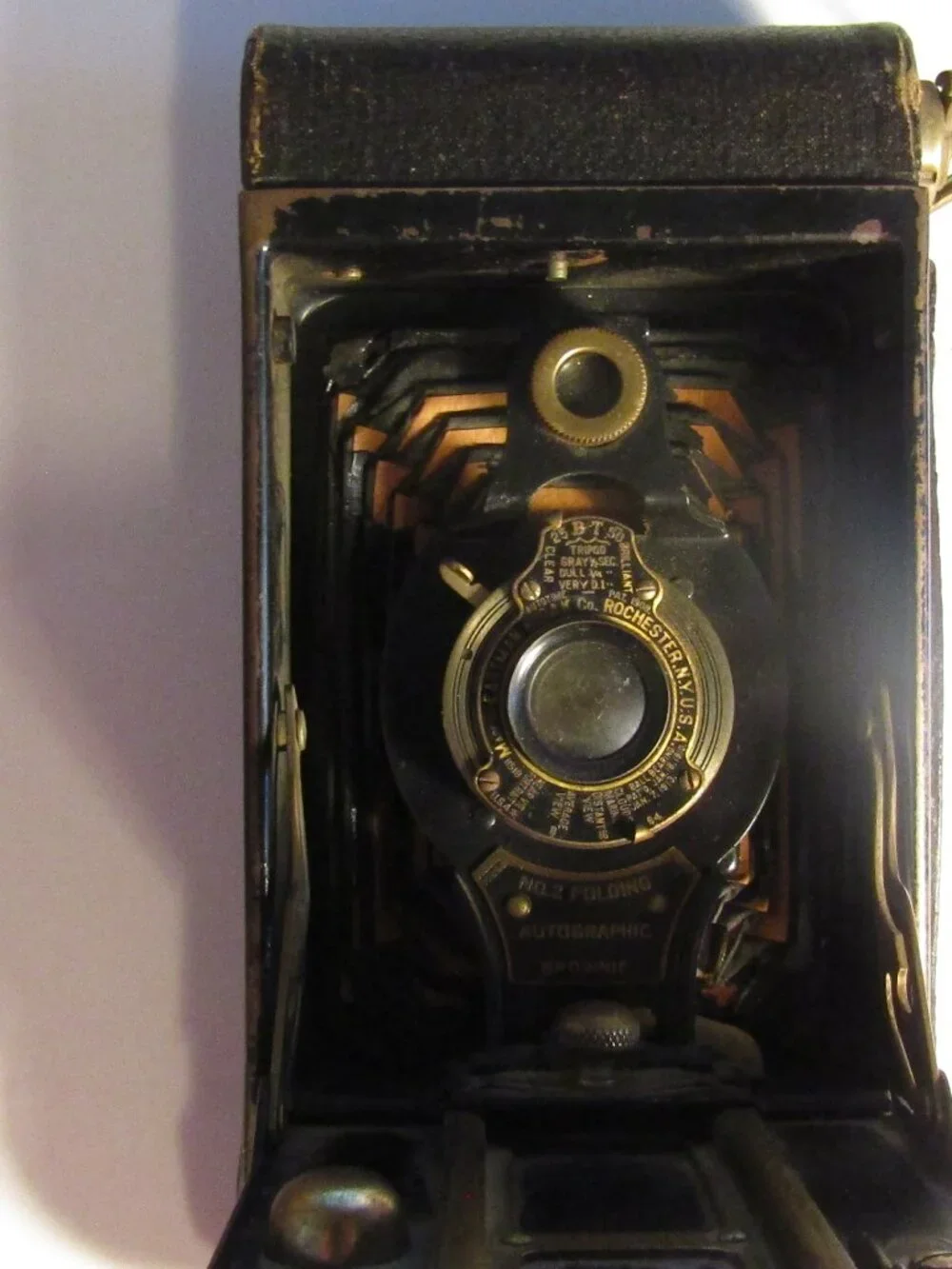 Antique 1920s KODAK EASTMAN FOLDING BROWNIE #2 AUTOGRAPHIC CAMERA